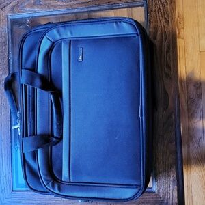 Solo briefcase/laptop bag